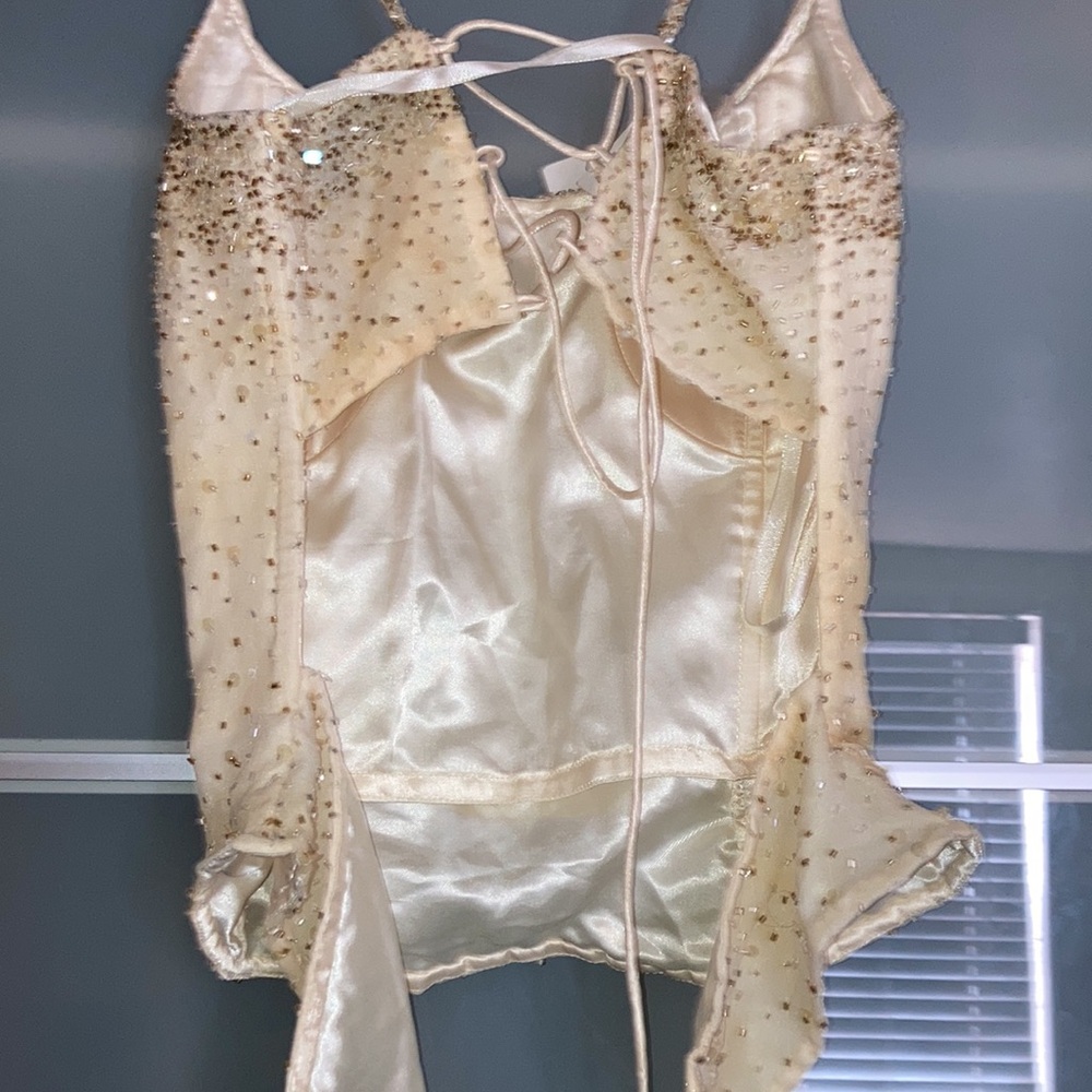 Interlude Size Small - Picture 3 of 5